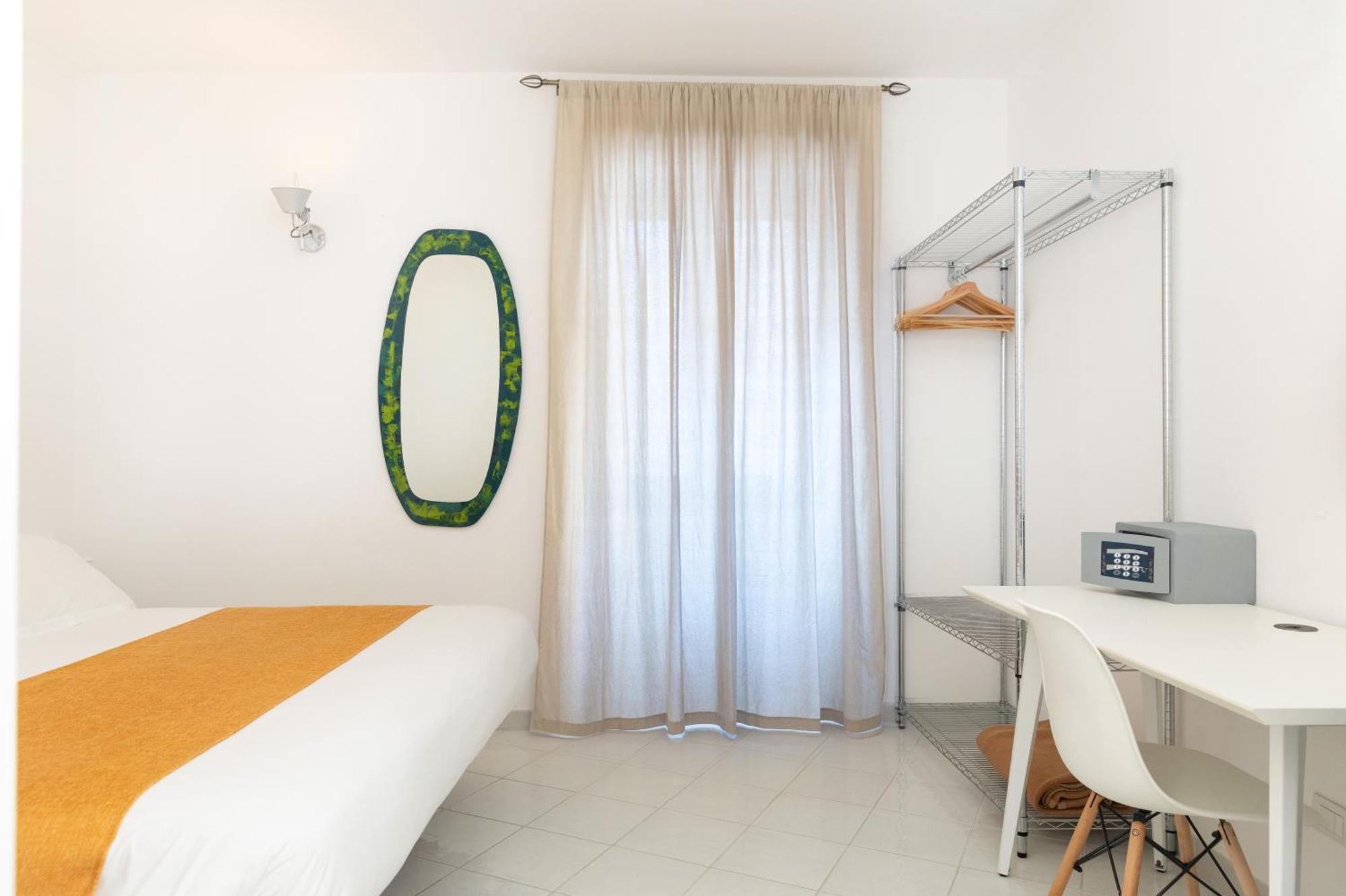 Appartamento con 1 Camera da Letto, Balcone e Vista Mare
