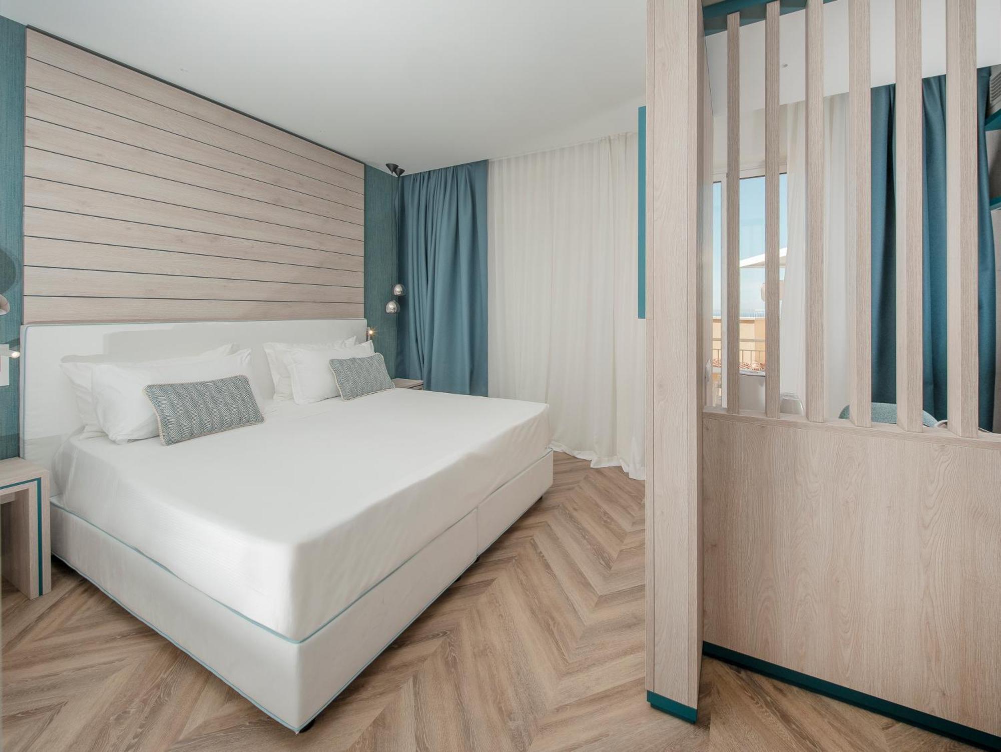 Double or Twin Room City View