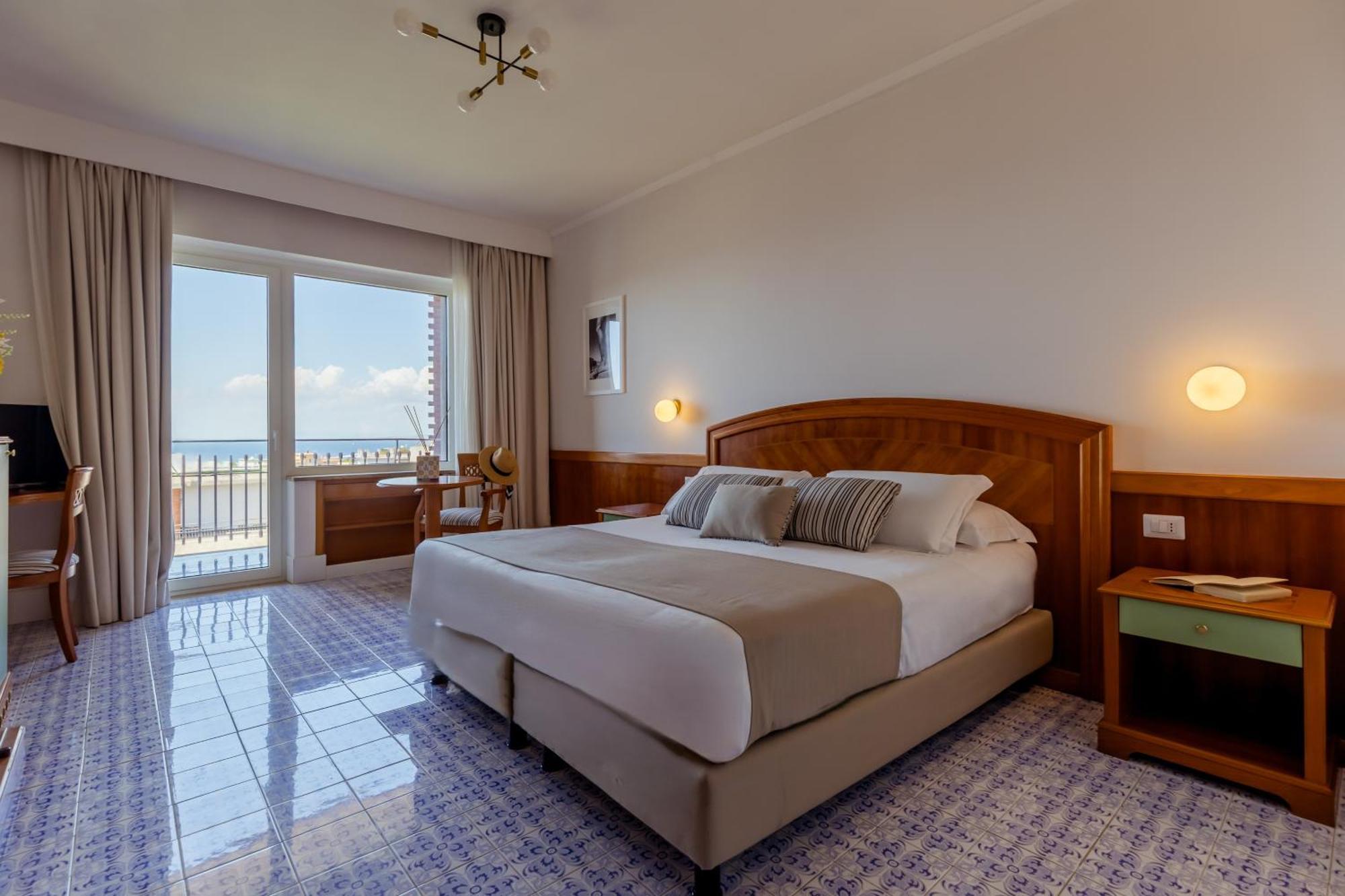 Superior Double or Twin Room Balcony Sea View