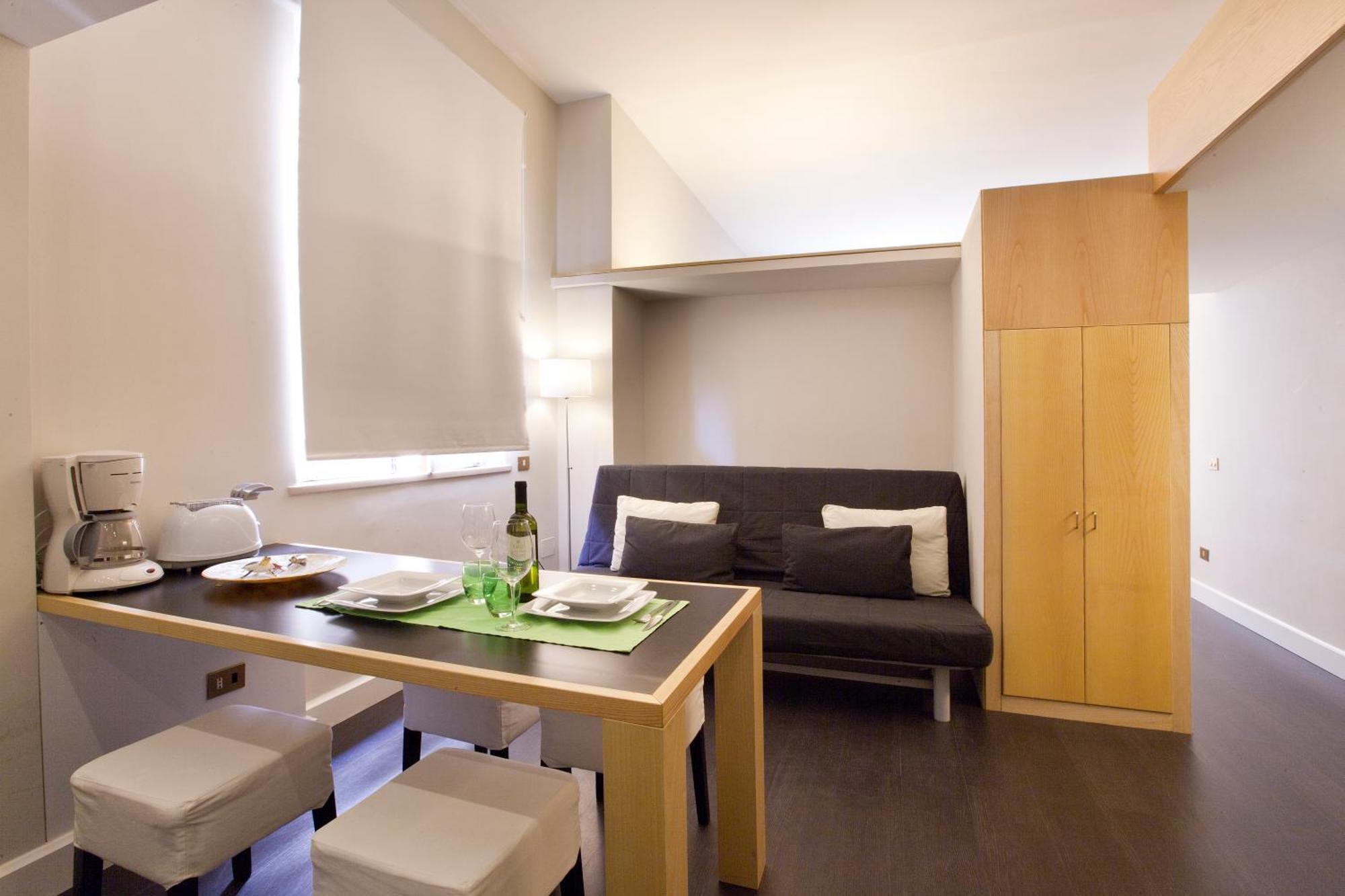One-Bedroom Apartment