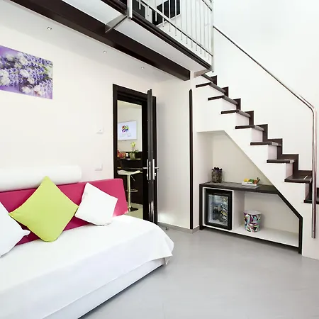 Sorrento Flats-3